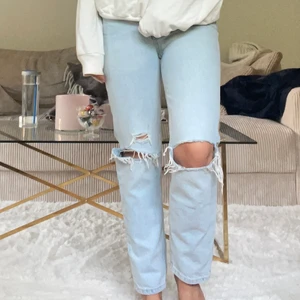 Jeans - Säljer dessa svinsnygga jeans från Zara som aldrig är använda då de inte passar!