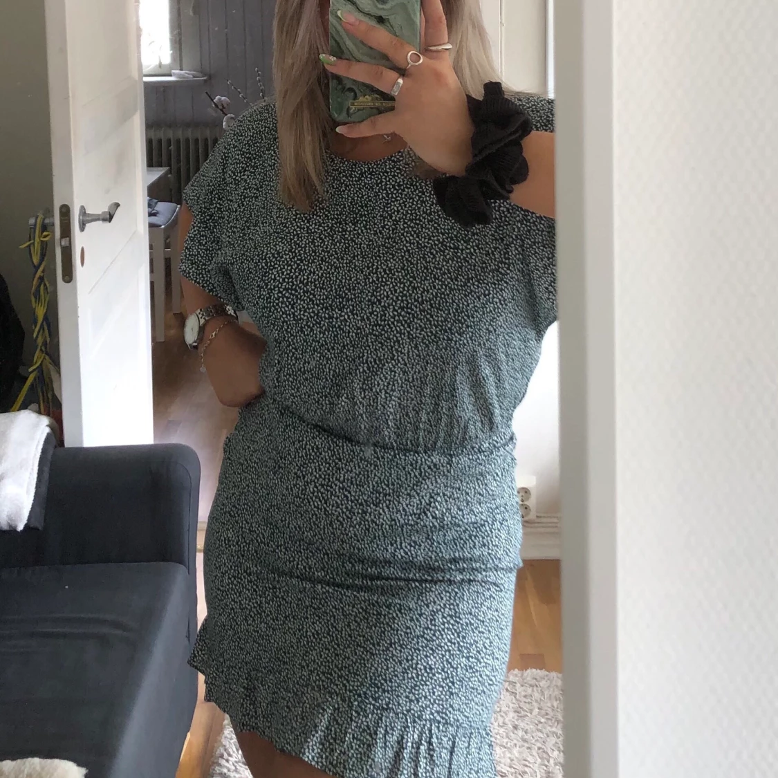 Blommig sommarklänning  - 90