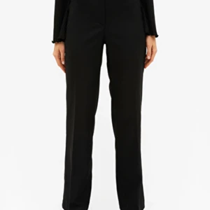 Kostymbyxor - Kostymbyxor i perfekt skick då de endast använts 1 gång när jag prova de, säljs för beställde fel storlek💕