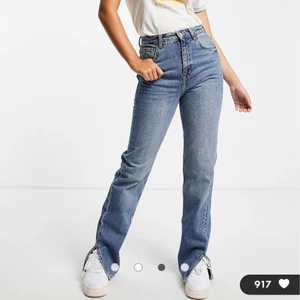 Jeans - Helt nya jeans i nyskick från Pull&Bear! Storlek 32 men kan ev passa 34