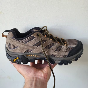 Merell moab 2 gtx - Schysst vandringsdoja från merell, använda en gång därav pris. 