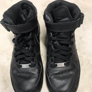 Nike air Force 1 - Nya enbart testade Hel svarta Storlek 38 Cm 24