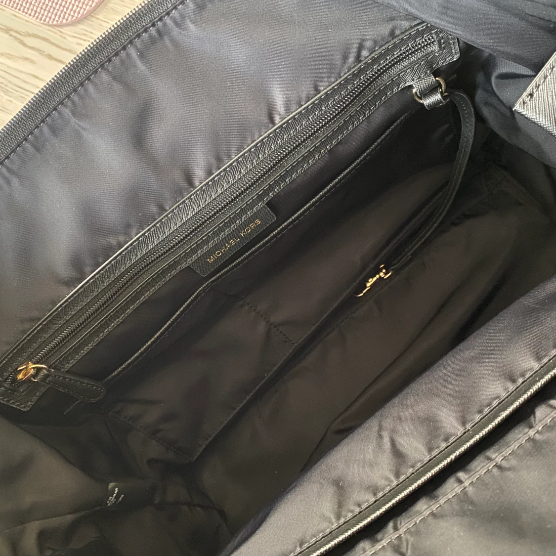 Michael kors väska  - 91