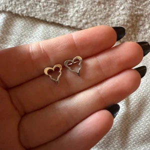 Örhängen  - Silver örhängen från Efva Attling 