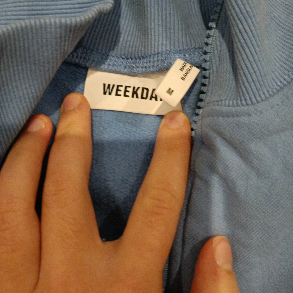 Weekday hoodie  - 90