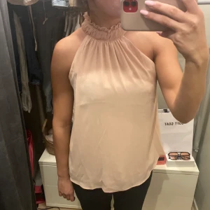 Topp - Fin rosa topp aldrig använd!❤️‍🔥