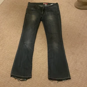 Snygga jeans - Skriv till mig för mer info eller bilder!❤️