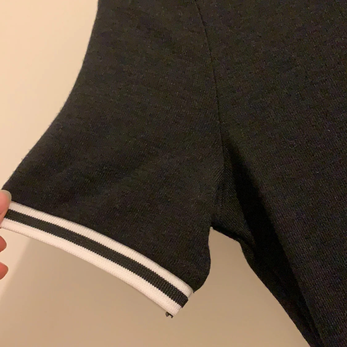 Svart tight klänning  - 90