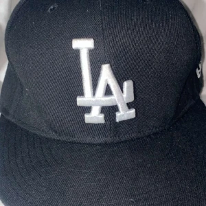 New era  - La dodgers keps storlek 55 cm 