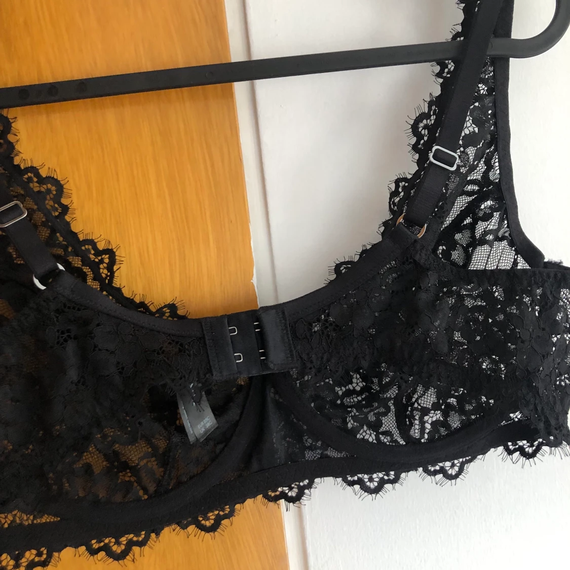 Ovadderad spetsbh - 91