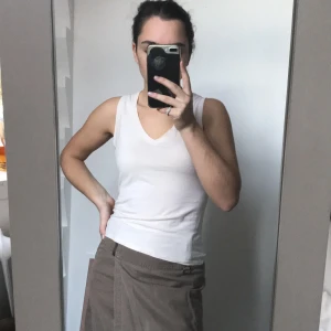 Rosa/Beige linne S - Linne, passar S/M i storlek skulle jag säga. Färgen drar åt det rosa hållet, supergulligt! Köparen står för frakt. 