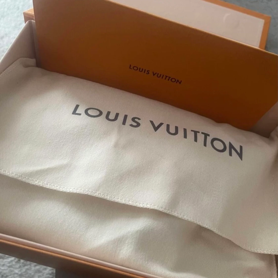 LV