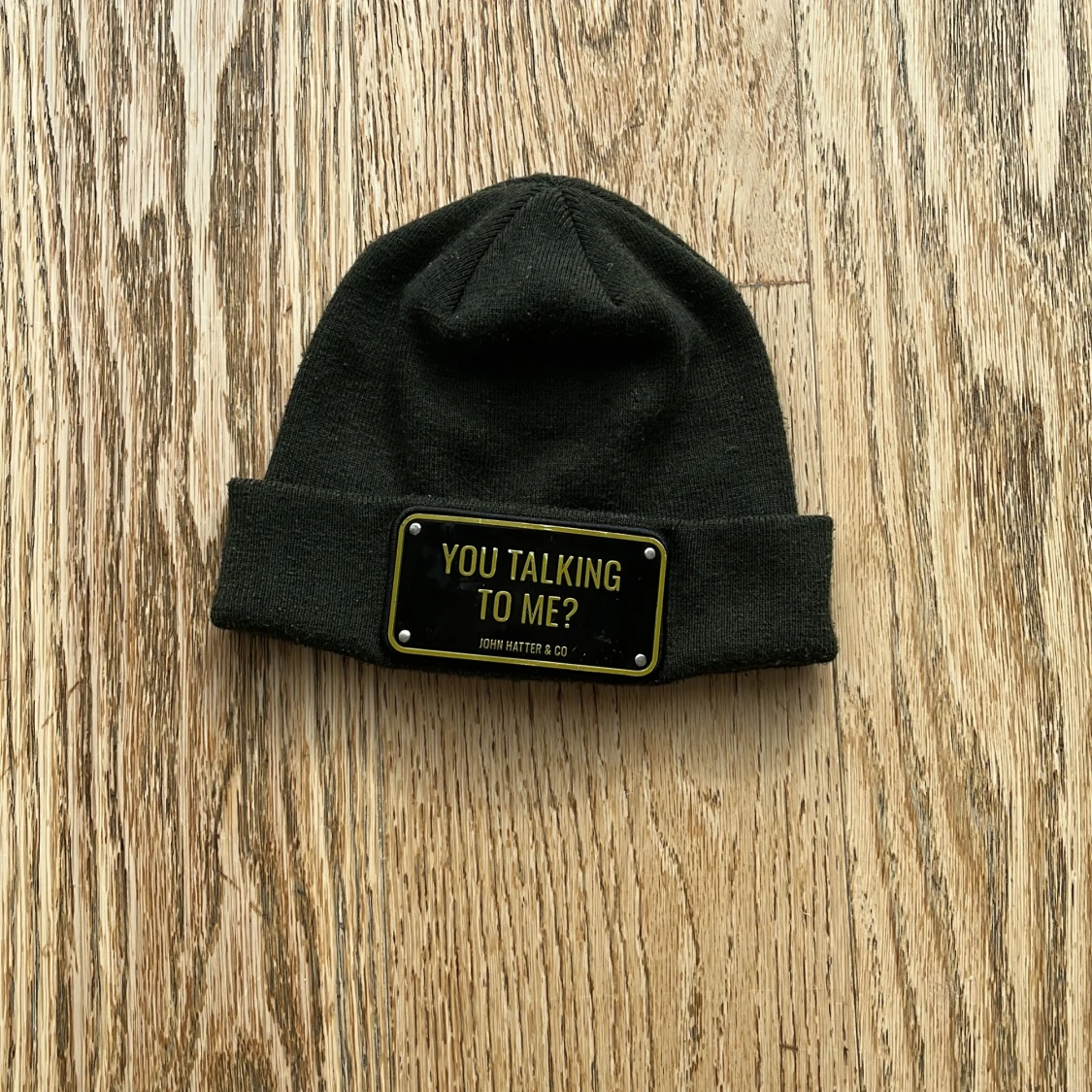 Jhon hatter mössa