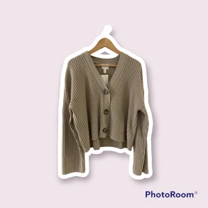 Knitted Cardigan H&M - Knitted Cardigan from H&M, never used, tags still attached.