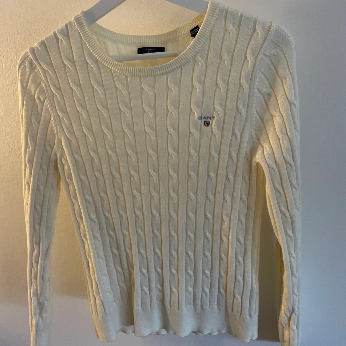 Kabelstickad Gant tröja