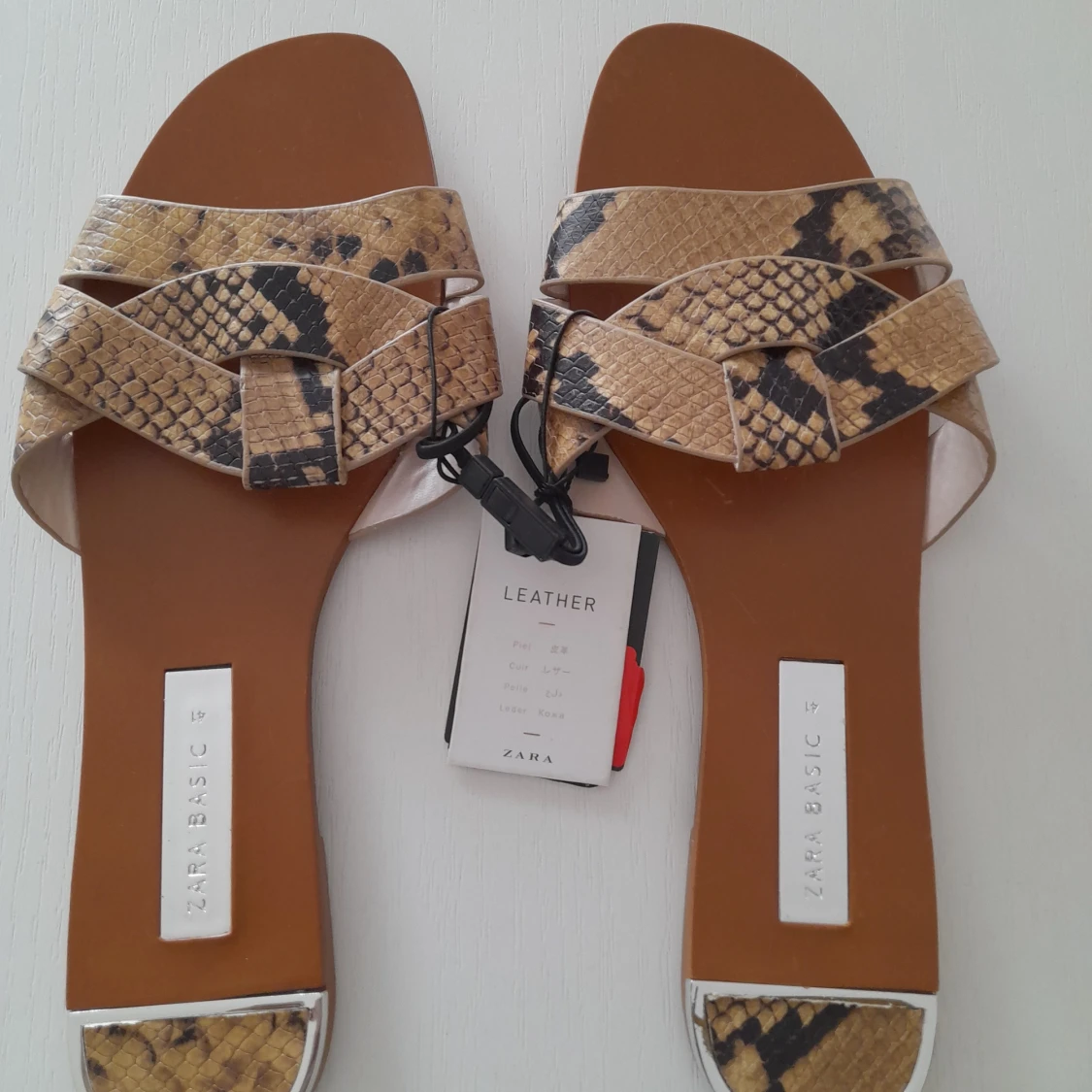 Zara Classic Leather shoe 