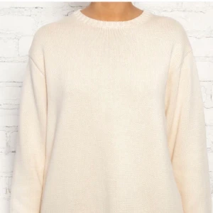 Brandy Melville Brianna Cotton Sweater - Helt ny, kan frakta elr mötas upp i Stockholm:)