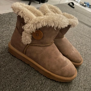 Vinterskor strl36 - Fint skick.