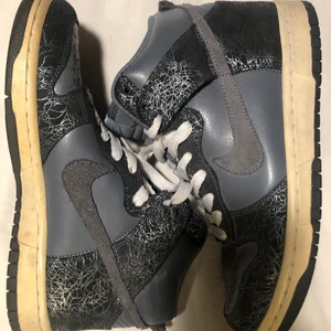 lila dunks - säljer mina supercoola dunks då dom är för små, storlek 38💓