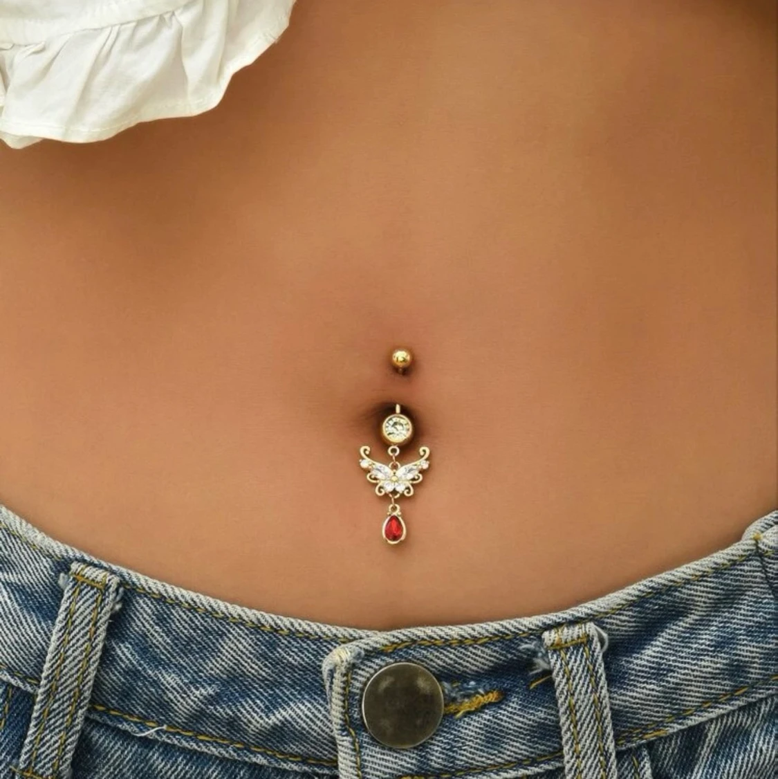 Butterfly navelpiercing 