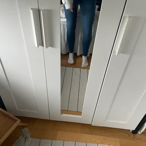 Molly jeans - Oanvända mörkblåa Molly jeans ifrån gina tricot. 90 kr +frakt😁💓