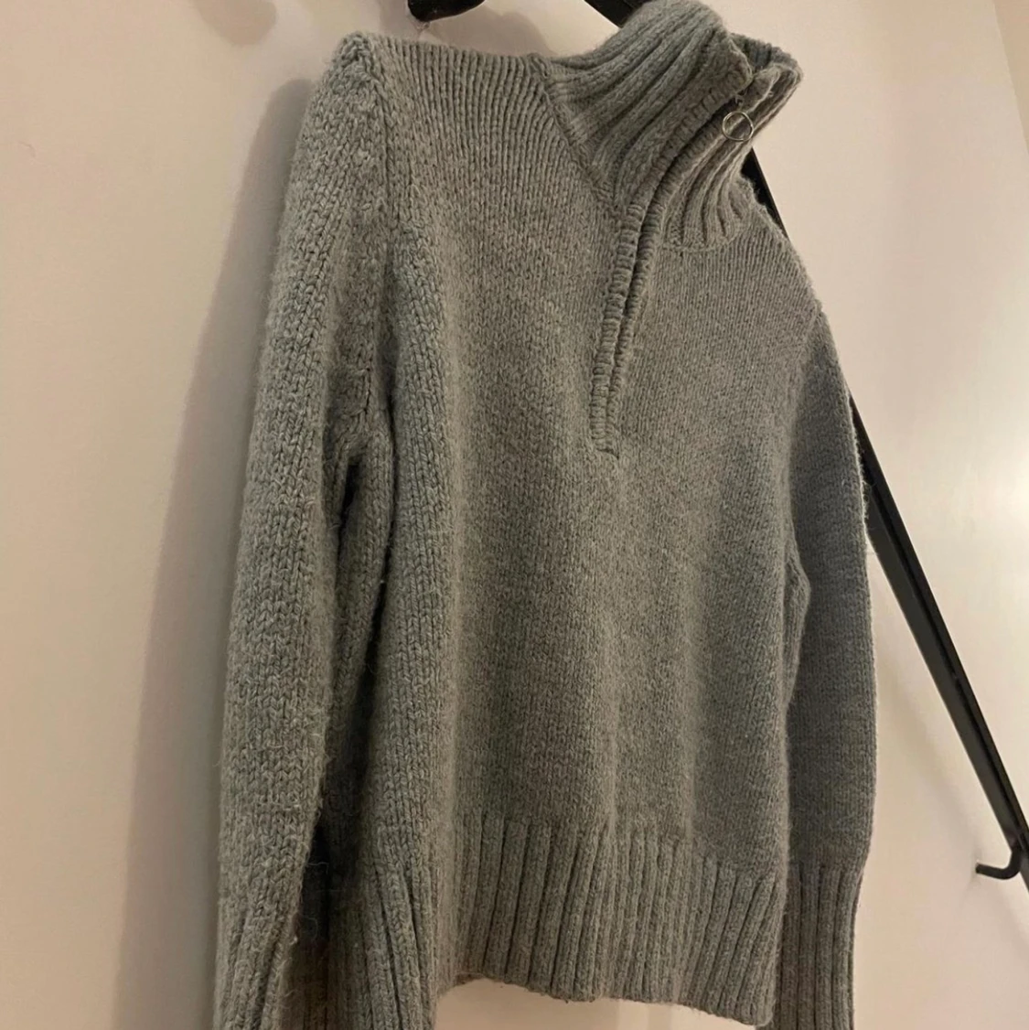 Knit sweater