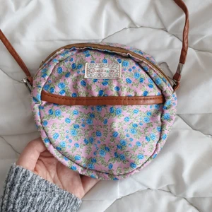 Väska - Väldigt cute väska ❤❤