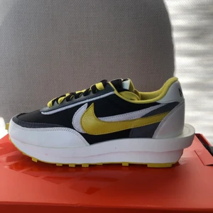 Nike LDWaffle x Sacai x Undercover - DS 10/10 - us10 (44) - tar emot rimliga bud