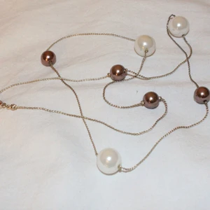 Halsband - Gulligt halsband! Kontakta mig om du vill ha fler bilder och mer info. Kolla gärna mina andra annonser💜