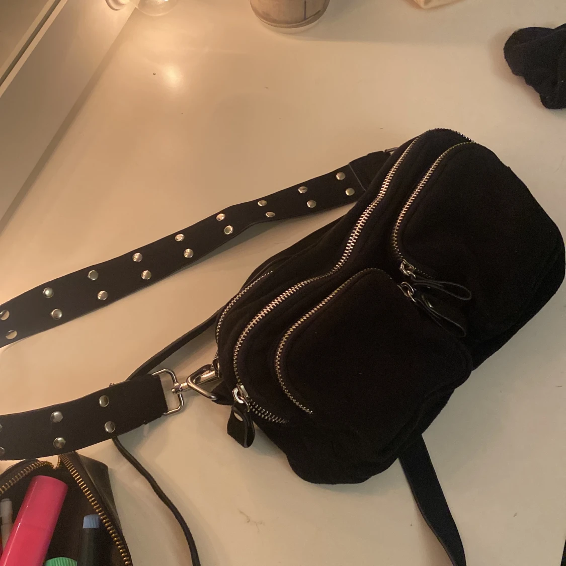 Svart väska - 91