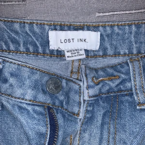 Lost ink jeans - säljer mina lost ink. jeans som jag köpte från Zalando, använt men i bra skick och inga defekter, köpt nytt för 499kr. skriv privat för mer bilder eller om du har en fråga :)