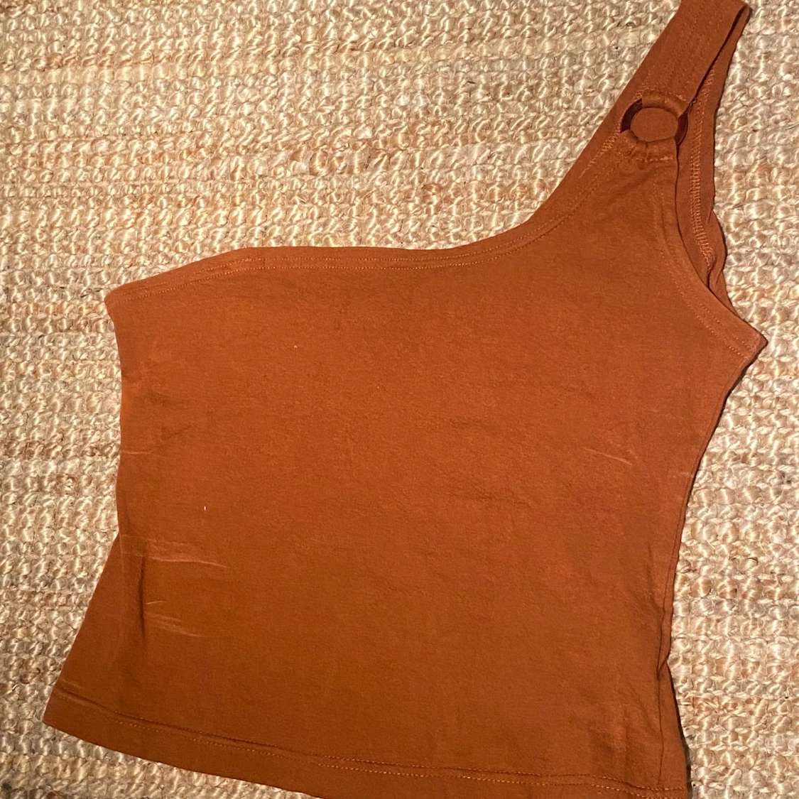 Half shoulder crop top