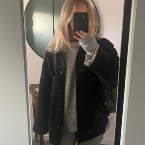 Kappa - Säljer världens finaste kappa som är slutsåld hos NAKD💕. Bud just nu: 700