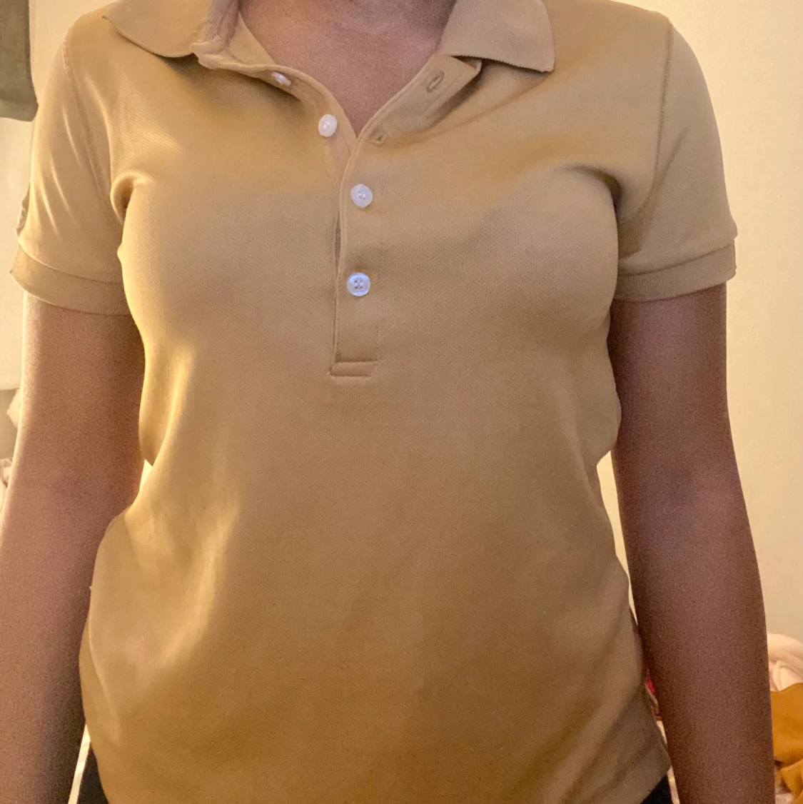 Senapsgul/guldig Piké tröja, storlek M