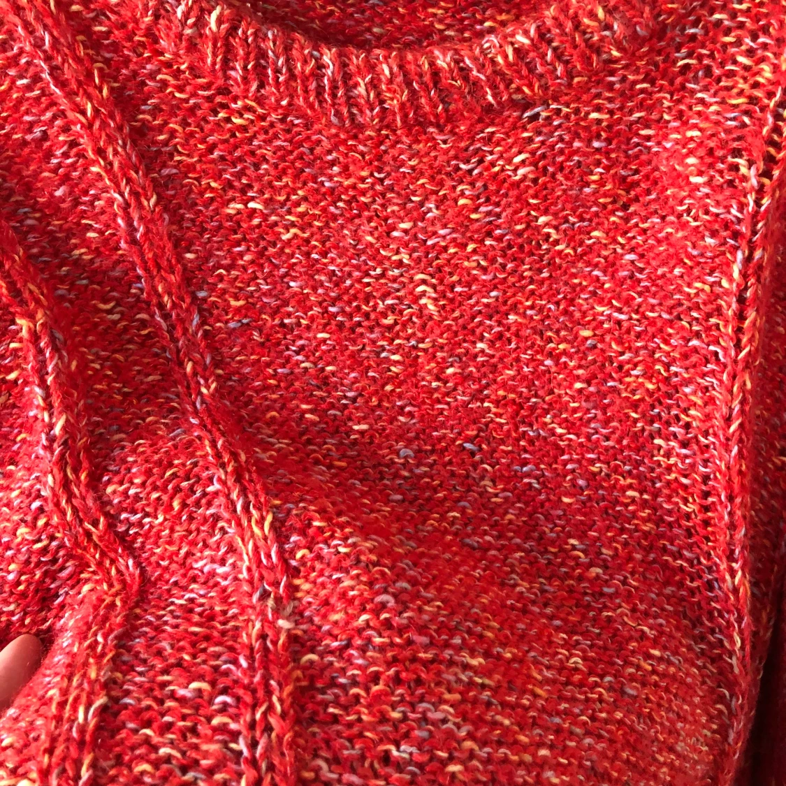 Röd tjocktröja  - 91