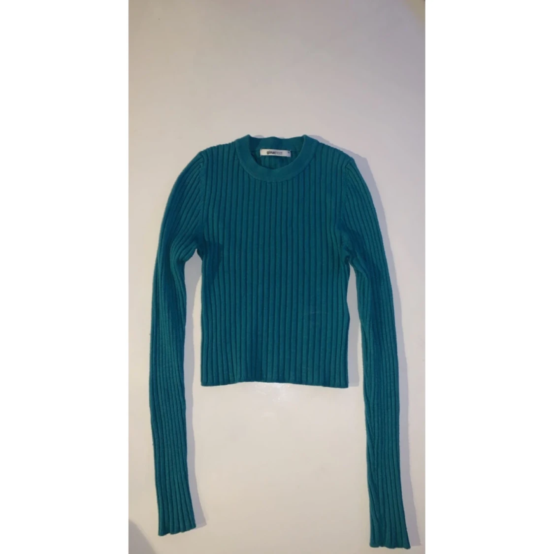 Turkos ribbad tröja