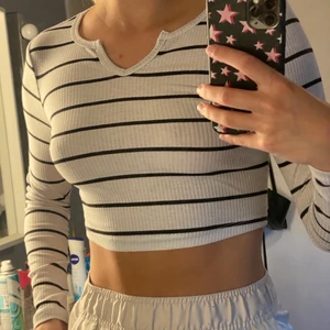 randig långärmad  - Frakt tillkommer!❤️