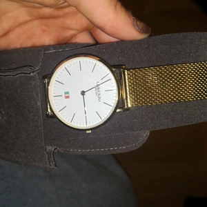 Lorenzo Milano klocka  - Knappt använd lorenzo klocka. Frakt ingår ej. 