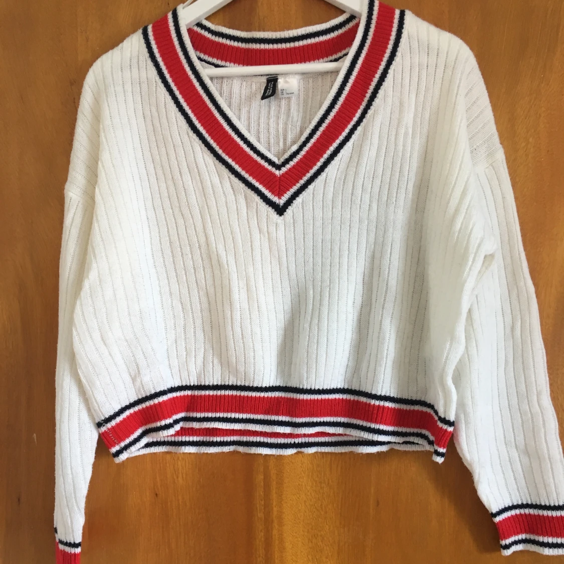 Snygg top som man kan ha som croptop - 90