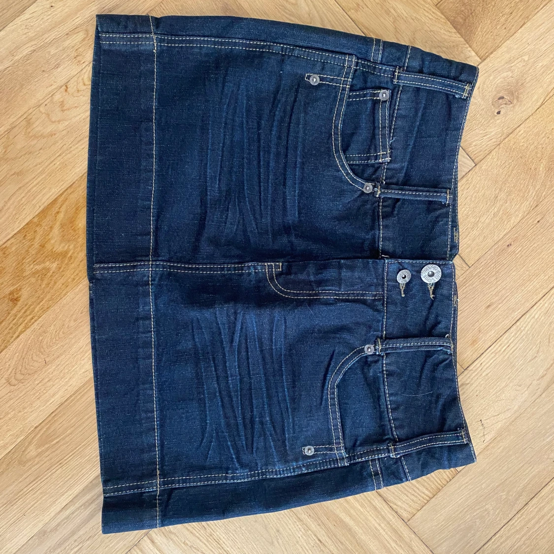 Somriga y2k kjolar!!!! + sandaler - 90