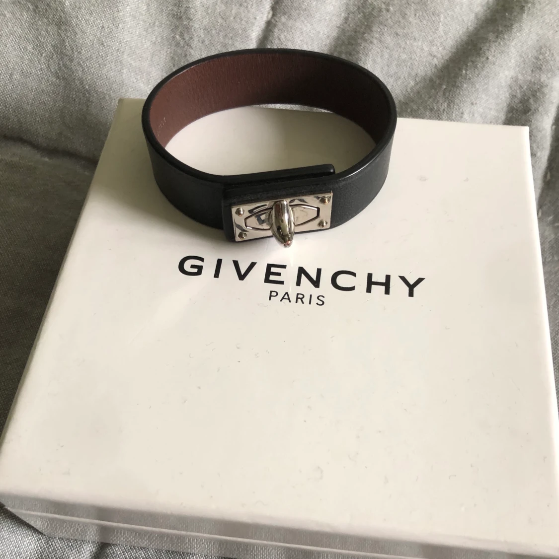 Givenchy armband - 90