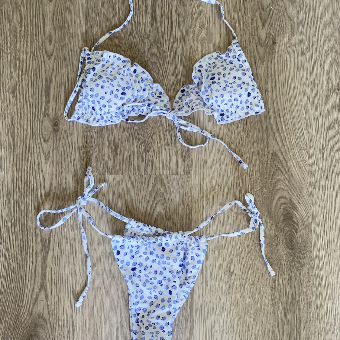 Blommig bikini