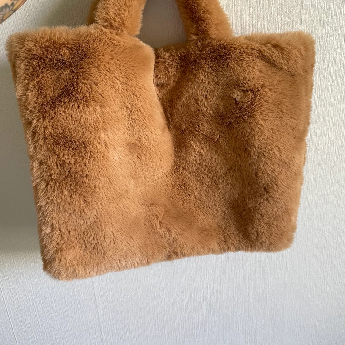 Fluffig Brun Väska - 90