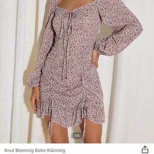 Klänning - Söt sommarklänning! Endast testad. Passar M men nog mer om man är under 1.65