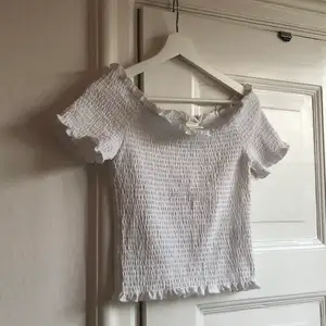 Vit off shoulder topp, aldrig använd 