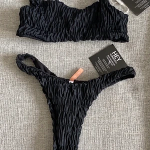 Helt ny bikini  - Passar någon med storlek Small