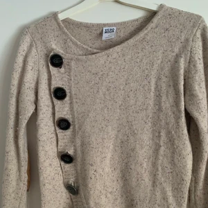 Storlek s - Snygg kofta.