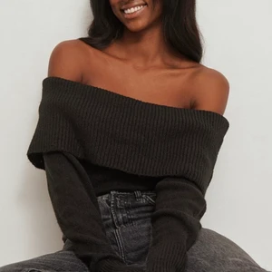 Tröja - Tröja från NA-KD, strl xxs men passar S, liten M. 🌸