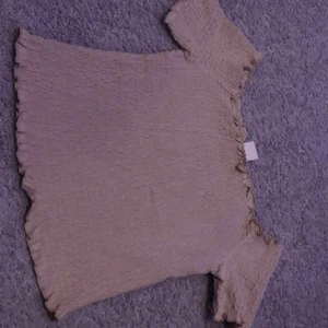 Topp - Of shoulder topp, väldigt stretchig 