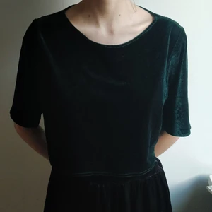 Sammetströja - Mörkgrön sammetsmagtröja 